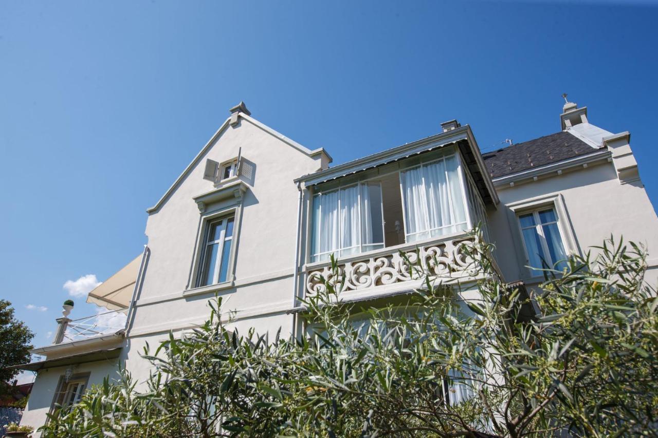 Villa Rachel Intra Exterior photo