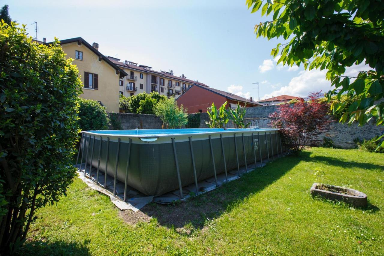 Villa Rachel Intra Exterior photo